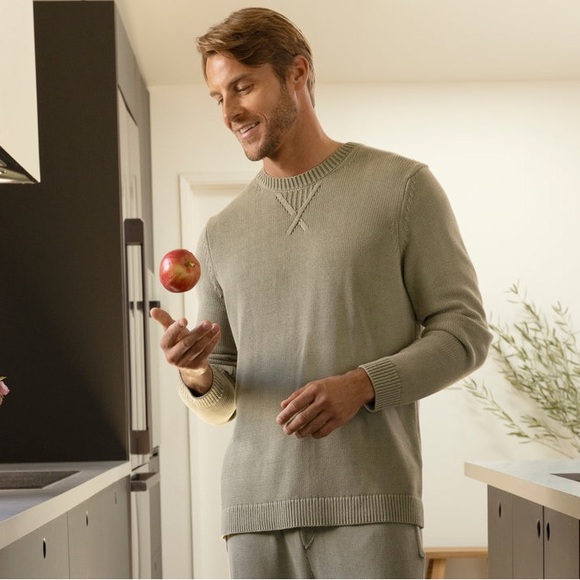 Barefoot Dreams Sunbleached Men's Pullover L Crewneck Sweater Military Olive - Picture 3 of 14